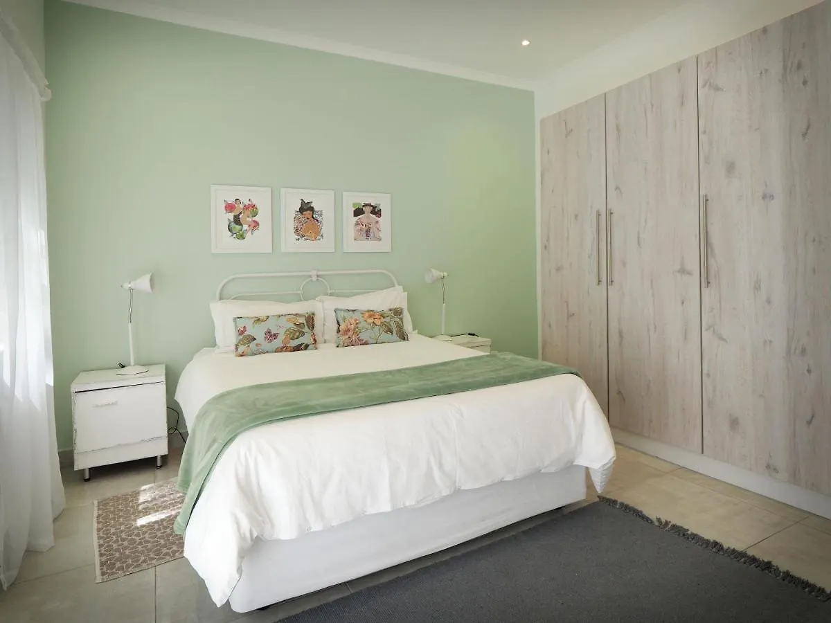 Waterland Lodge Hout Bay